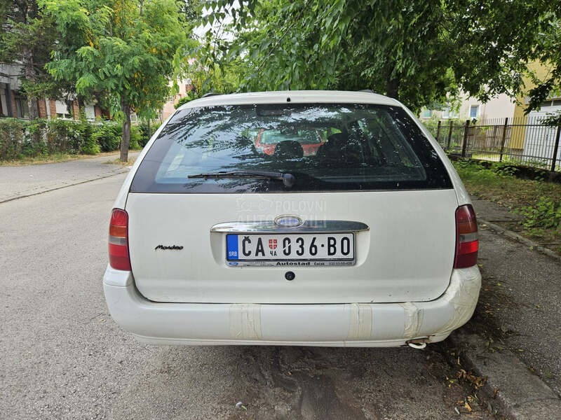 Ford Mondeo 1.6 i