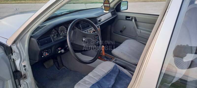 Mercedes Benz 190 