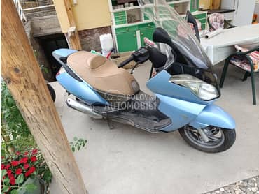 Komplet motor za delove.