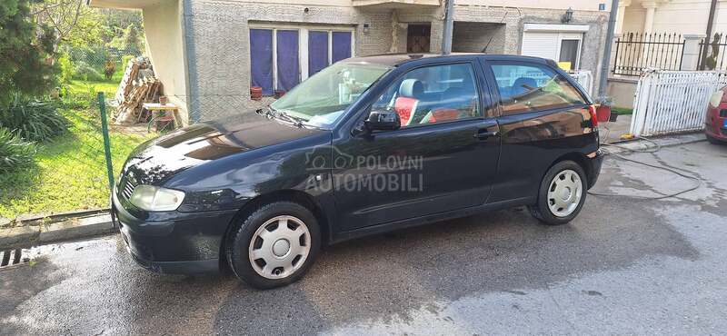 Seat Ibiza 