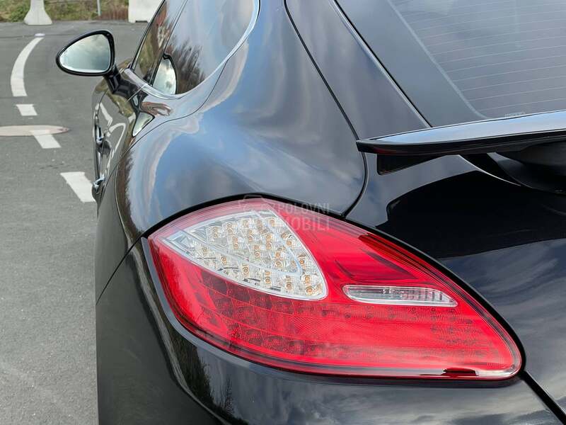 Porsche Panamera TURBO