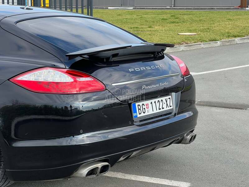 Porsche Panamera TURBO