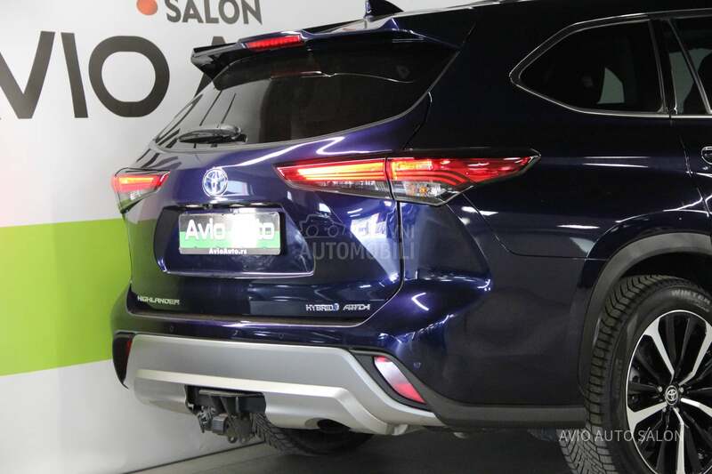 Toyota Highlander PREMIUM E-CVT AWD-I