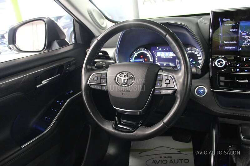 Toyota Highlander PREMIUM E-CVT AWD-I