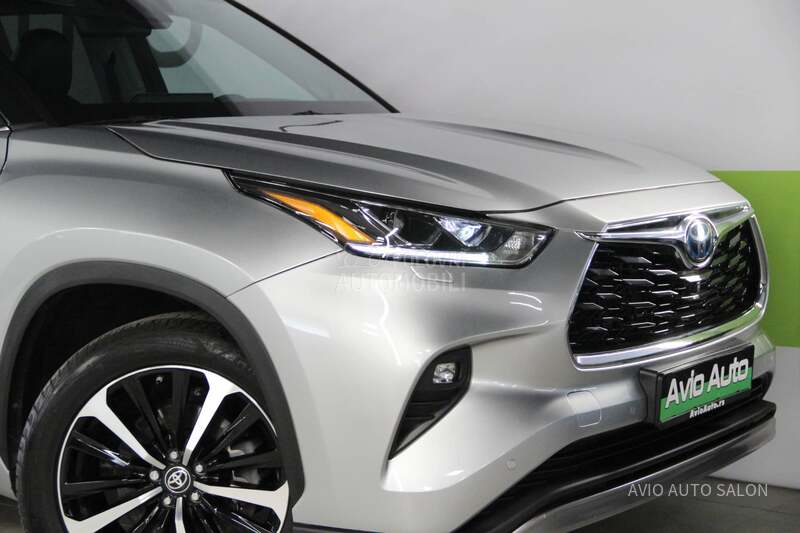 Toyota Highlander PREMIUM E-CVT AWD-I