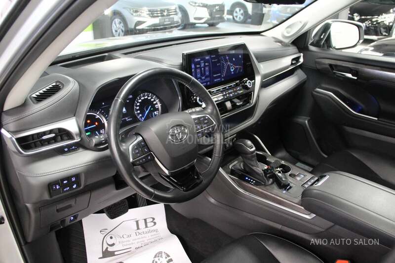 Toyota Highlander PREMIUM E-CVT AWD-I