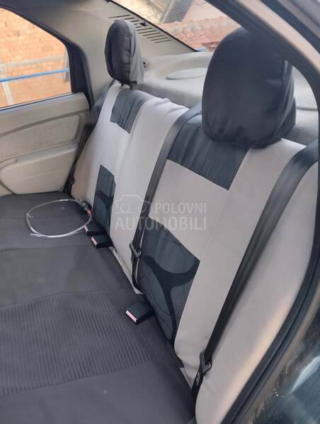 Dacia Logan 