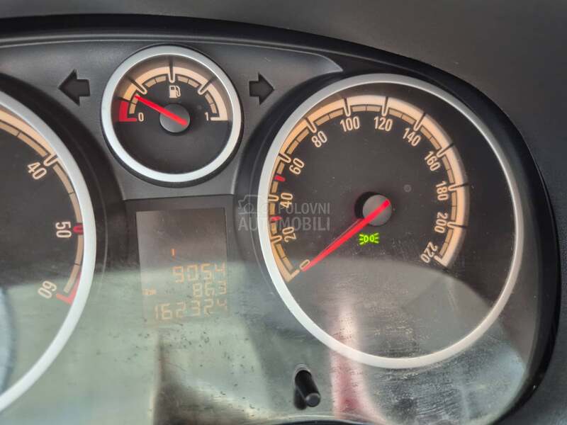 Opel Corsa D 1.3 cdti