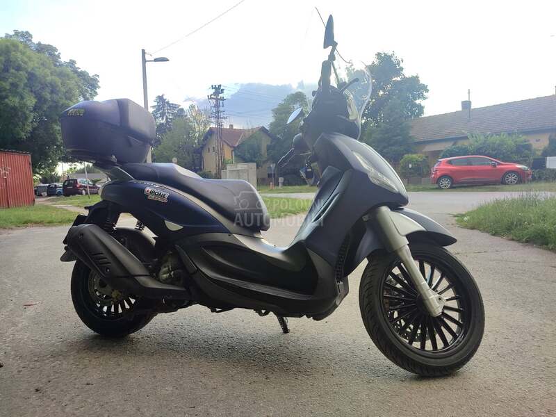 Piaggio Beverly 300