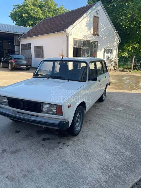 Lada 2104 