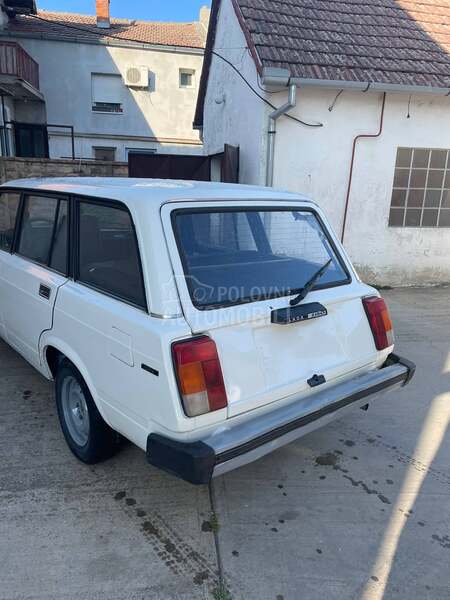Lada 2104 