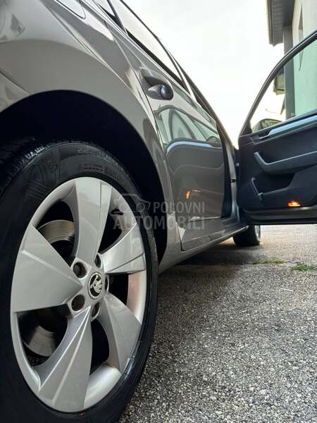 Škoda Superb 2.0 TDI/FUL