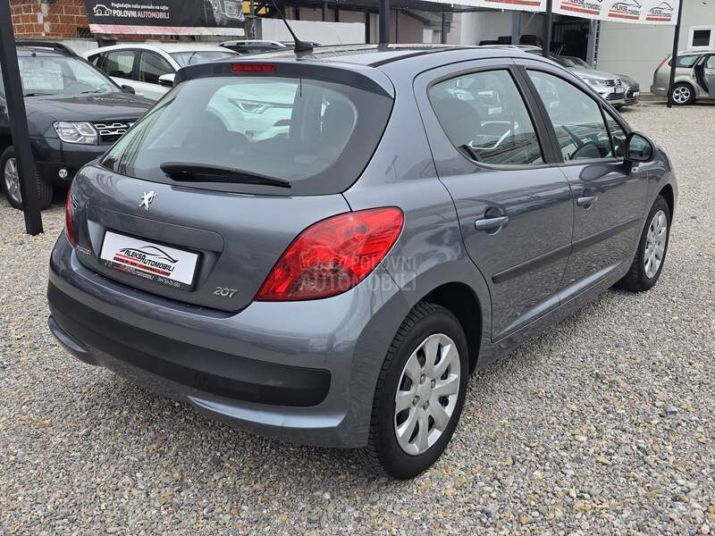Peugeot 207 1.4/8v