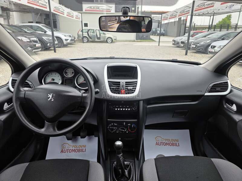 Peugeot 207 1.4/8v