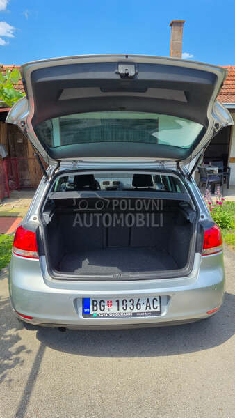Volkswagen Golf 6 1.6 TDI STYLE