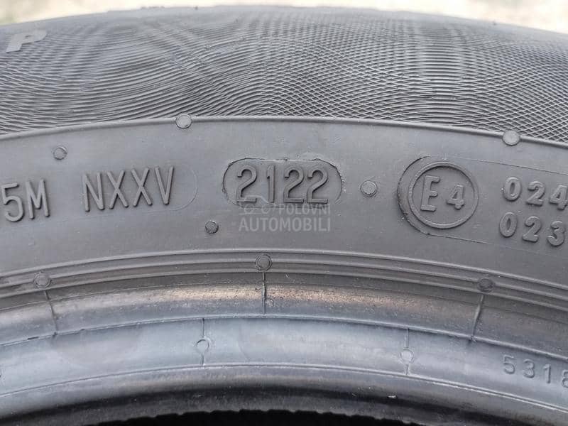 Continental 215/60 R16 Zimska