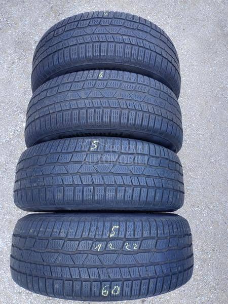 Continental 215/60 R16 Zimska
