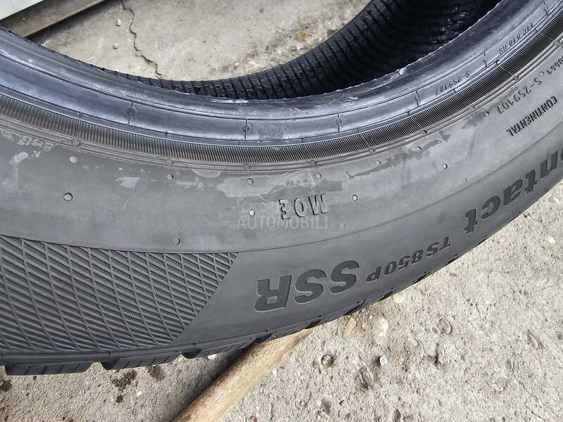 Continental 215/60 R18 Zimska