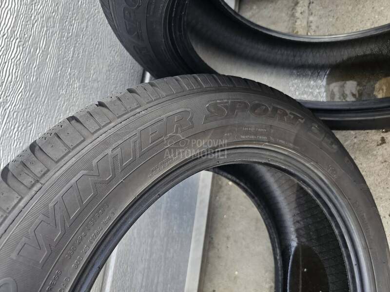 Dunlop 235/55 R18 Zimska