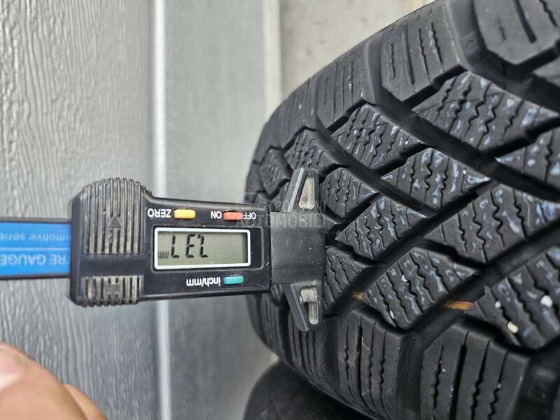 Continental 165/65 R15 Zimska