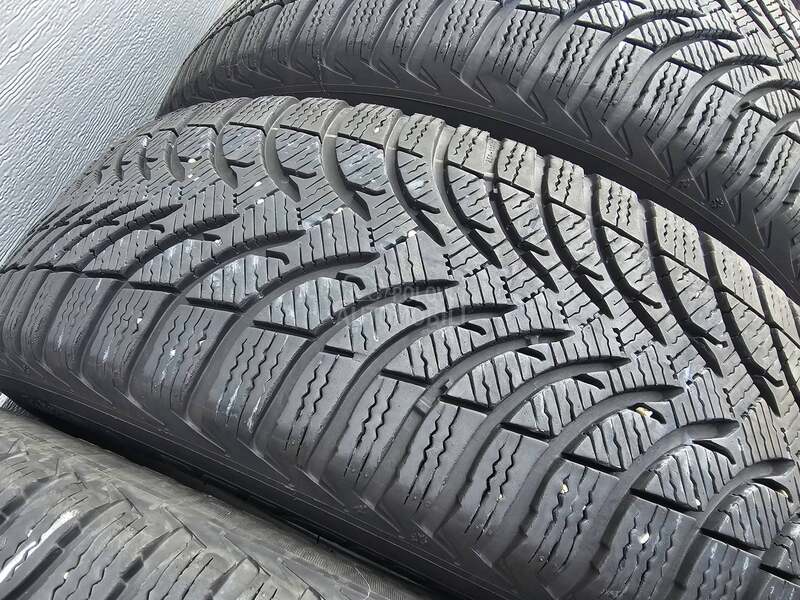 Michelin 215/60 R17 Zimska