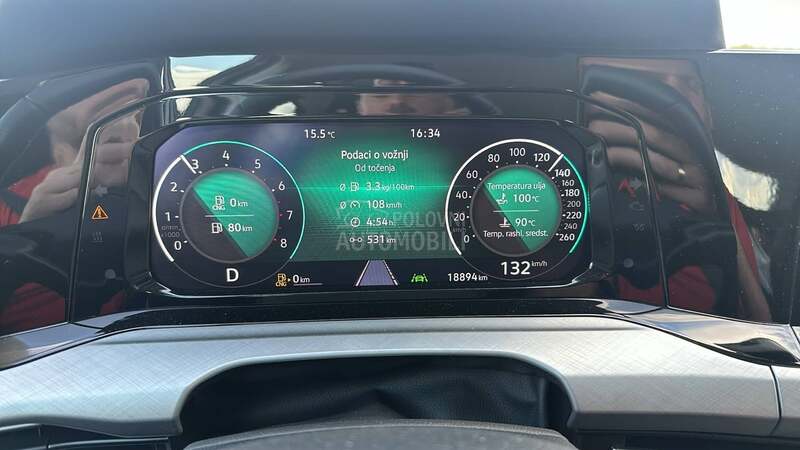 Volkswagen Golf 8 1.5 tgi