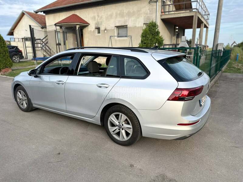 Volkswagen Golf 8 1.5 tgi