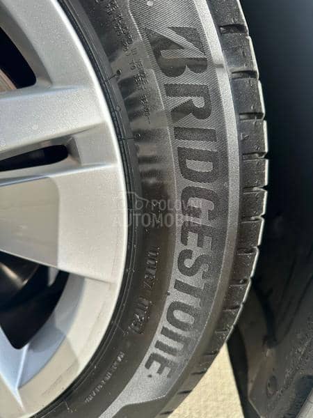 Volkswagen Golf 8 1.5 tgi