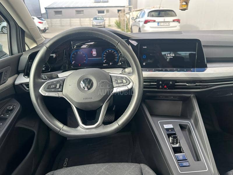 Volkswagen Golf 8 1.5 tgi