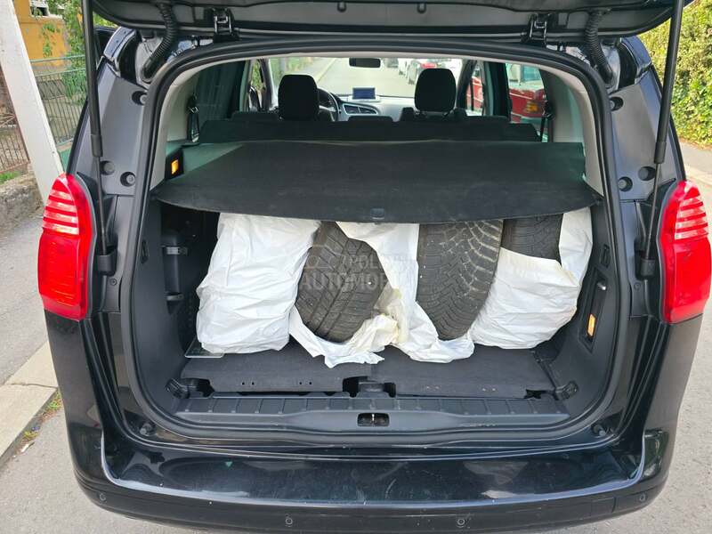 Peugeot 5008 2.0 business