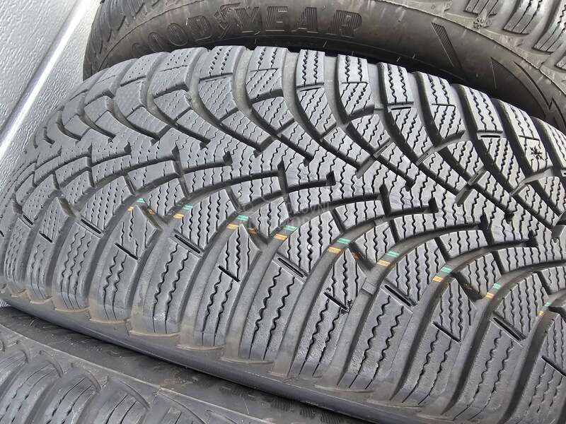 Goodyear 195/55 R16 Zimska