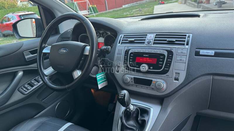 Ford Kuga 2.0TDCI//TITANIUM//