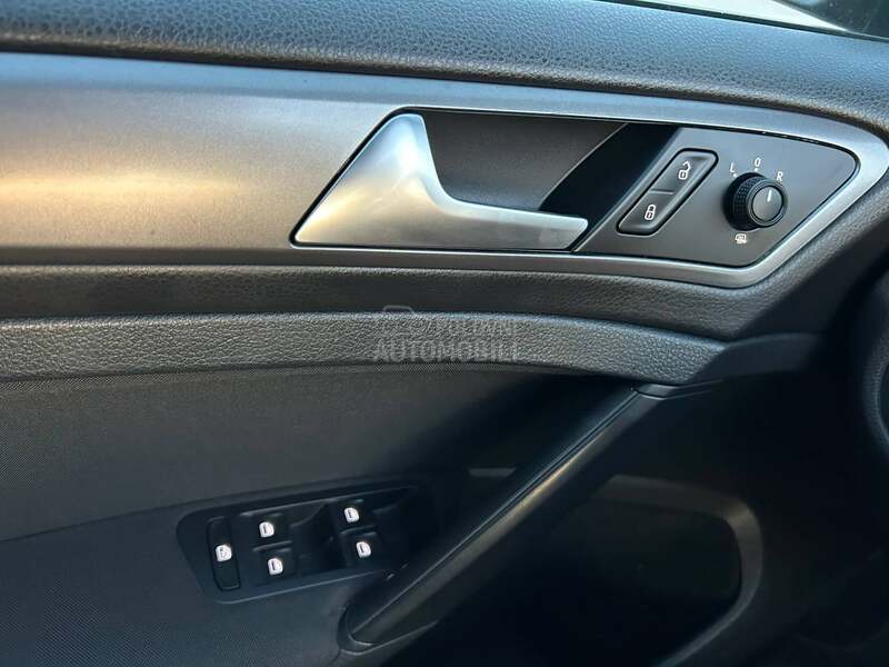 Volkswagen Golf 7 1.6/VELIKI/MALI/SER/