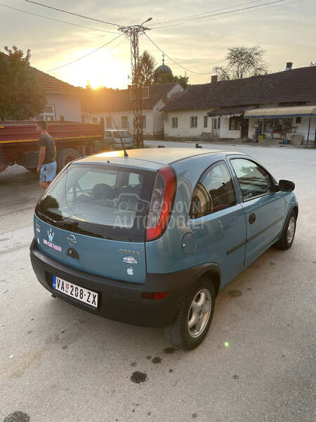 Opel Corsa C 1.0