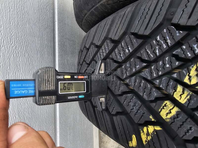 Continental 185/60 R15 Zimska