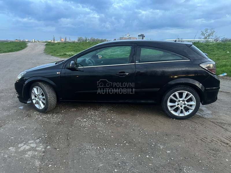Opel Astra H 1.9 CDTI