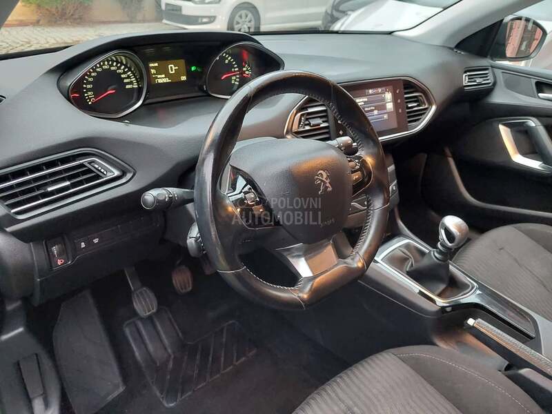 Peugeot 308 1.6 BLUE HDI
