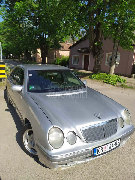 Mercedes Benz E 220 avangarde