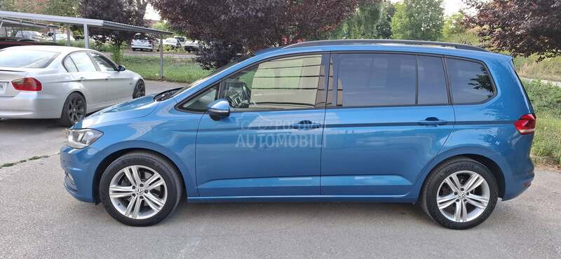 Volkswagen Touran 1.6 TDI 7 sed