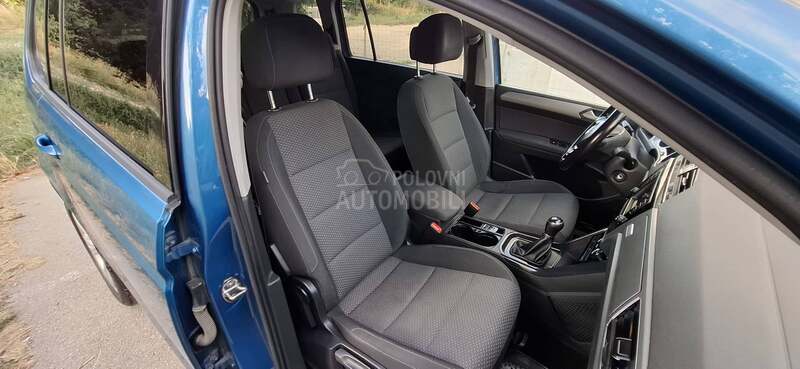 Volkswagen Touran 1.6 TDI 7 sed