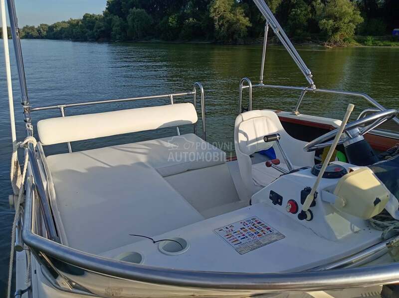 Bayliner ciera 2450CB
