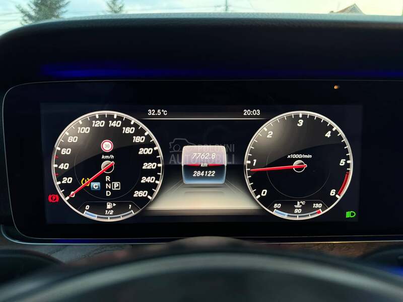 Mercedes Benz E 200 