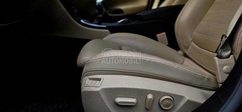 Opel Insignia Luxury COSMO