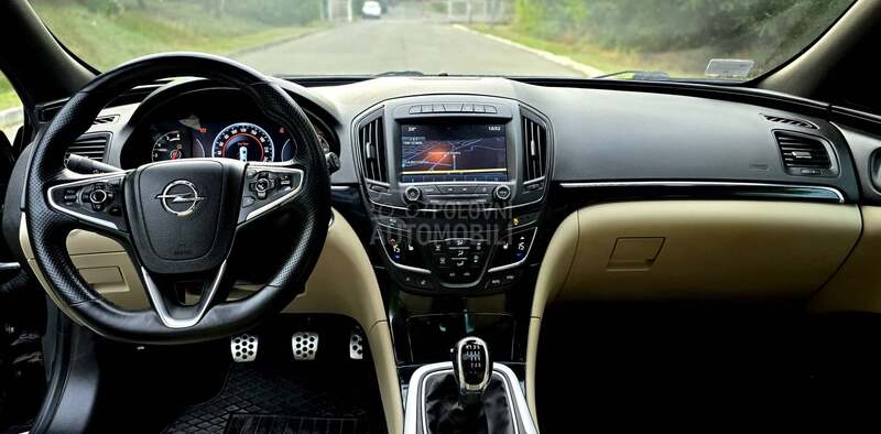 Opel Insignia Luxury COSMO
