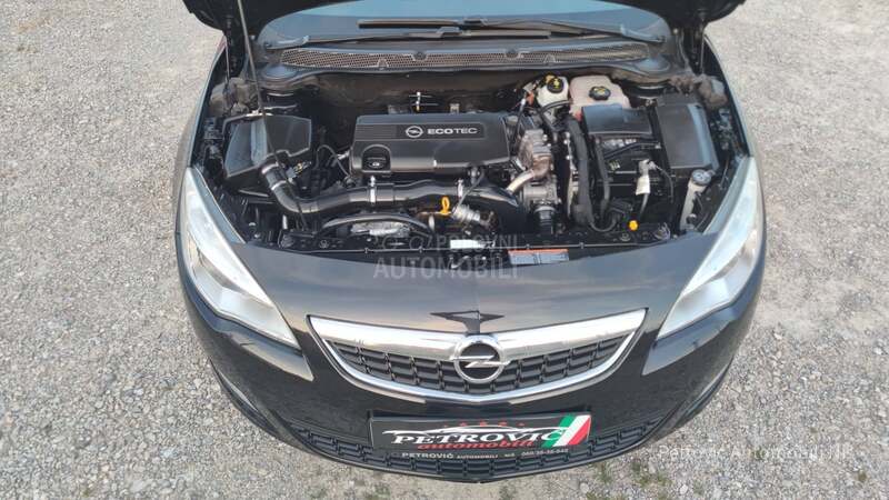 Opel Astra J 1.7 CDTi //COSMO//