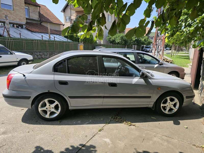 Hyundai Elantra 