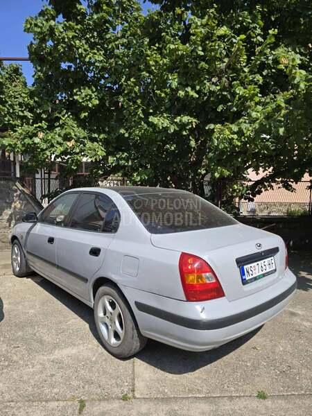 Hyundai Elantra 