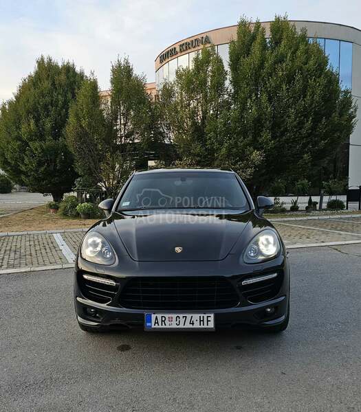 Porsche Cayenne TURBO S Optik