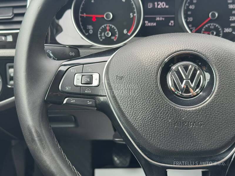 Volkswagen Golf 7 HIGH LINE ,RATA 176e