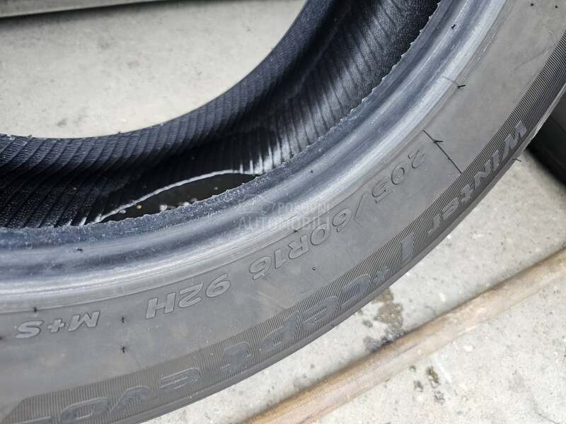 Hankook 205/60 R16 Zimska